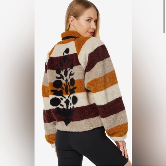 Free People Rocky Ridge Fleece Jacket with front snaps/zipper pockets small - Picture 4 of 10